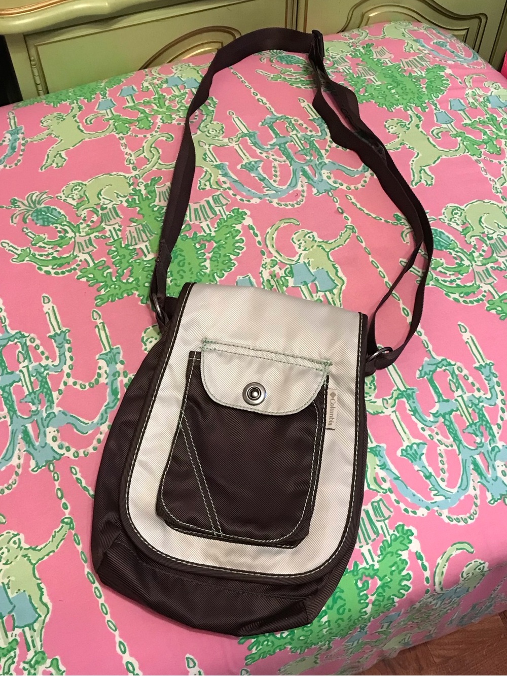 Columbia Azza messenger crossbody bag